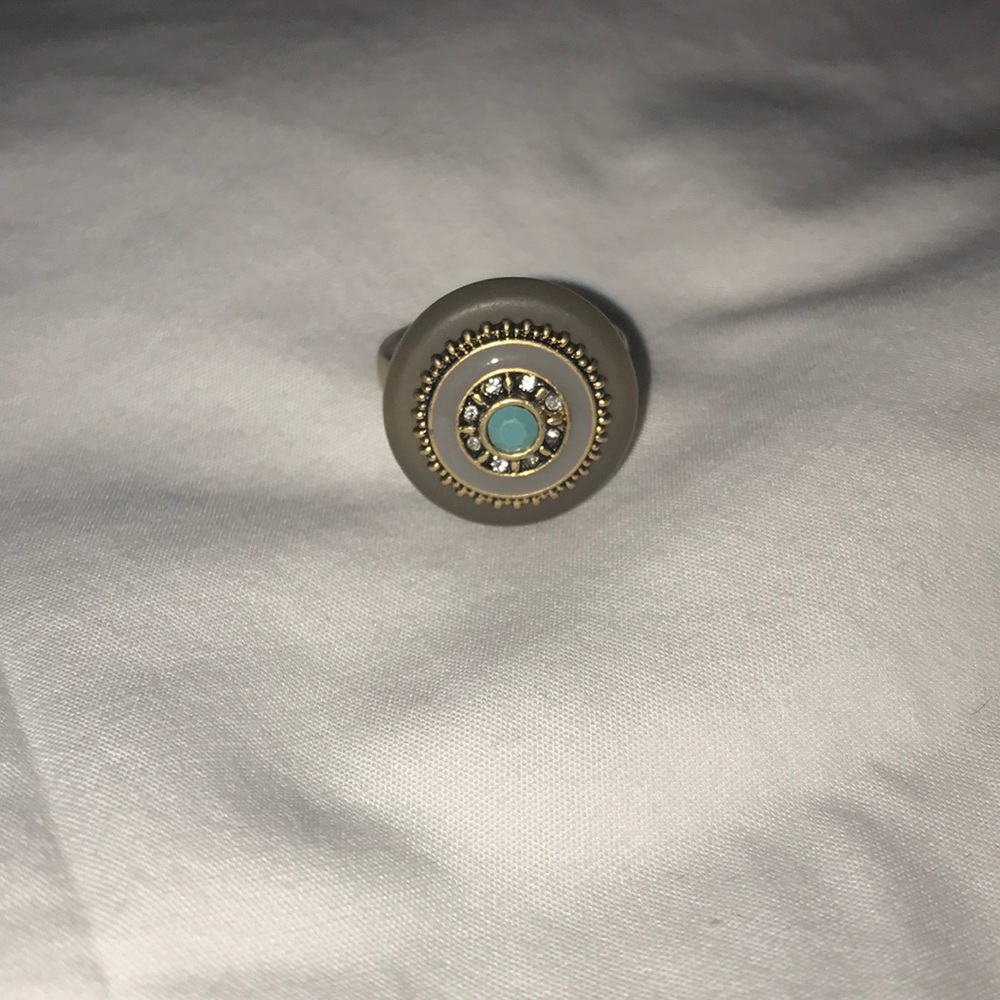 Size 8 ring